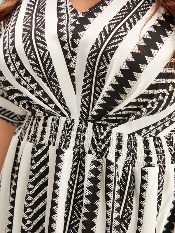 Solid Geometric Dolman Sleeve Pocket Shirred Split Hem Dress